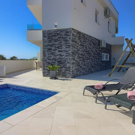 Villa White Jasmin Medulin