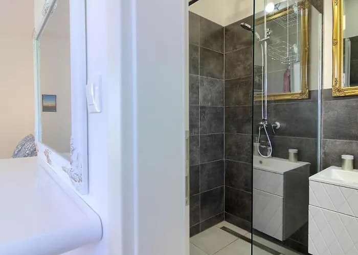 Villa White Jasmin *