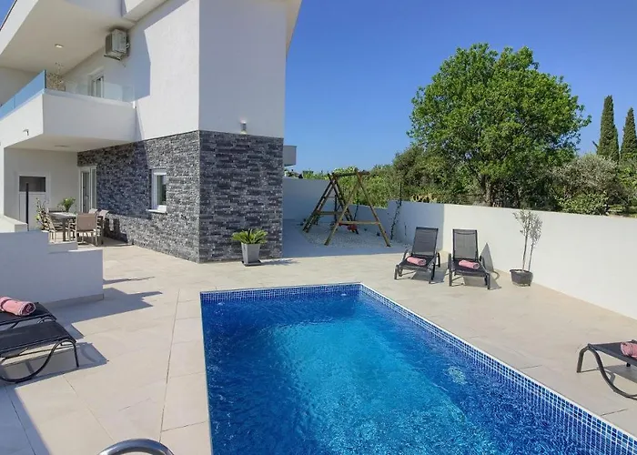 Villa White Jasmin *